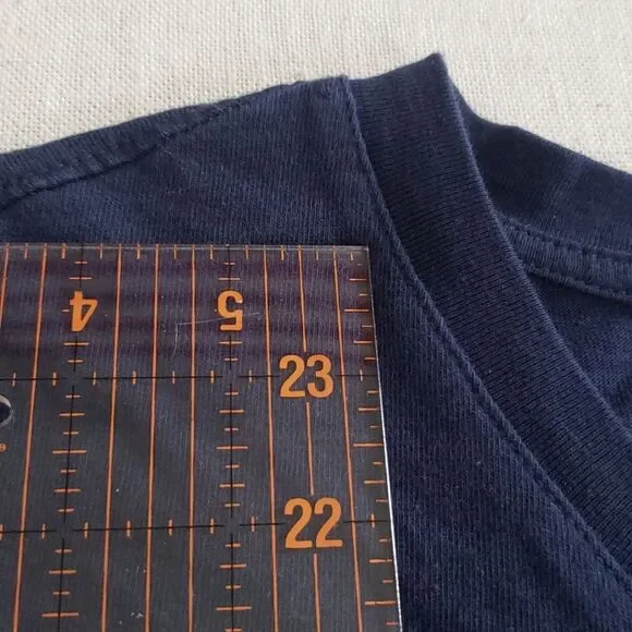 Ariat Navy V-Neck T-Shirt Mens M Work Shirt - Picture 5 of 7